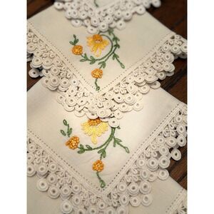 Four Vintage Embroidered Lace Edge Yellow Flower Cloth Napkins